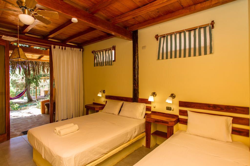 Hospedaje La Quebrada Máncora Chambre photo